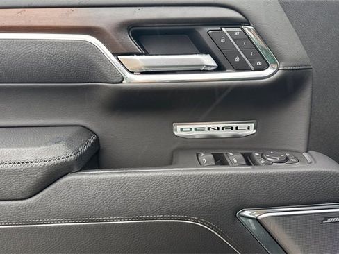 New 2026 GMC Sierra 1500 Denali w/ Denali Reserve Package image 11
