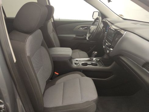 Used 2019 Chevrolet Traverse LT FWD image 21