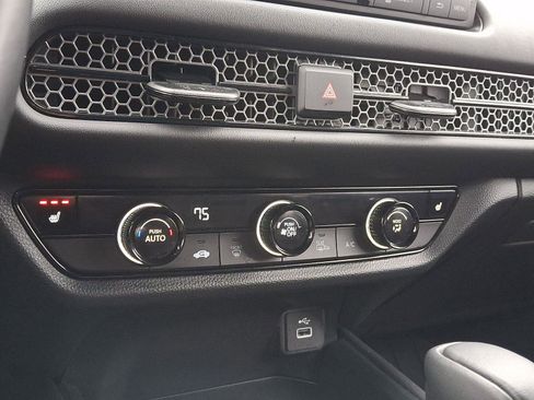 Used 2025 Honda HR-V Sport image 15