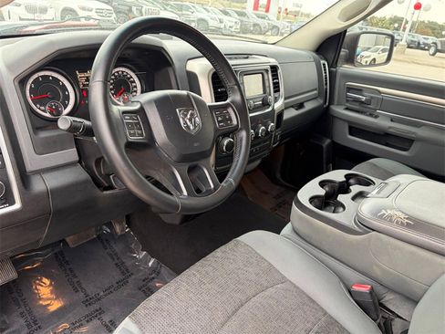 Used 2015 RAM 1500 Big Horn image 10