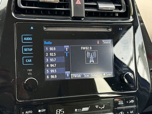 Used 2016 Toyota Prius Two image 20