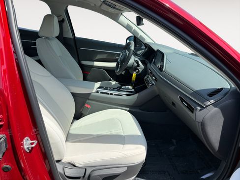 Certified 2023 Hyundai Sonata SE FWD image 19