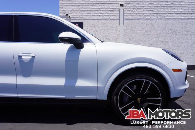 Used 2023 Porsche Cayenne AWD/4WD image 79