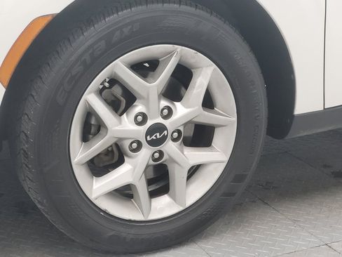 Used 2023 Kia Soul LX w/ Option Group 015 image 31