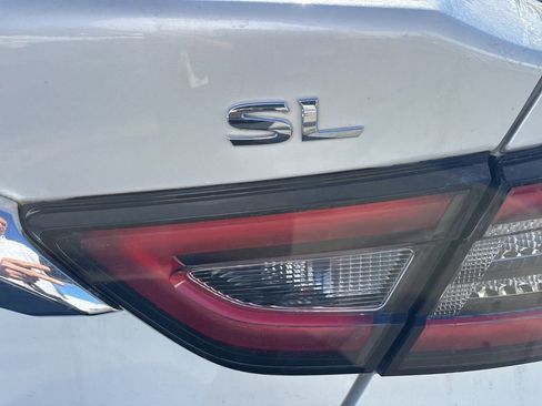 Used 2019 Nissan Maxima 3.5 SL w/ Floor Mat Group FWD image 17