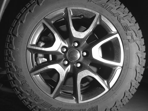 Used 2025 Jeep Compass Trailhawk image 9