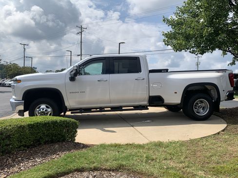 Used 2021 Chevrolet Silverado 3500 LTZ w/ LTZ Plus Package AWD/4WD image 7