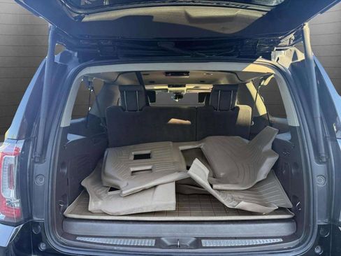 Used 2019 GMC Yukon XL Denali w/ Open Road Package image 17