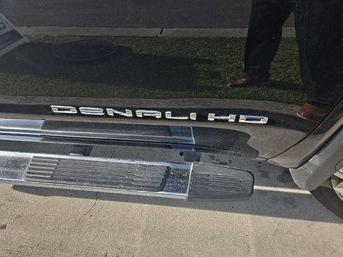 Used 2024 GMC Sierra 2500 Denali w/ Denali Reserve Package image 4