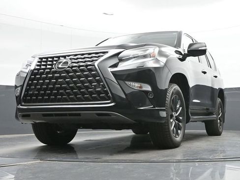 Certified 2023 Lexus GX 460 Premium w/ Premium Plus Package AWD/4WD image 9