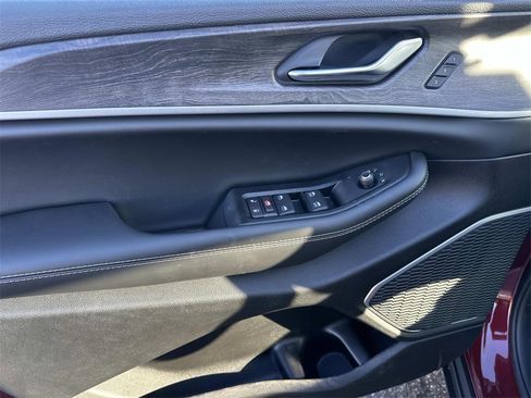 New 2025 Jeep Grand Cherokee L Limited image 14