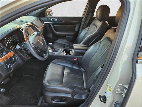 Used 2015 Lincoln MKS FWD image 13