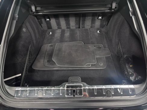 Used 2018 Porsche Panamera 4 image 14