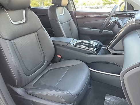 Used 2023 Hyundai Tucson Limited w/ Cargo Package AWD/4WD image 17