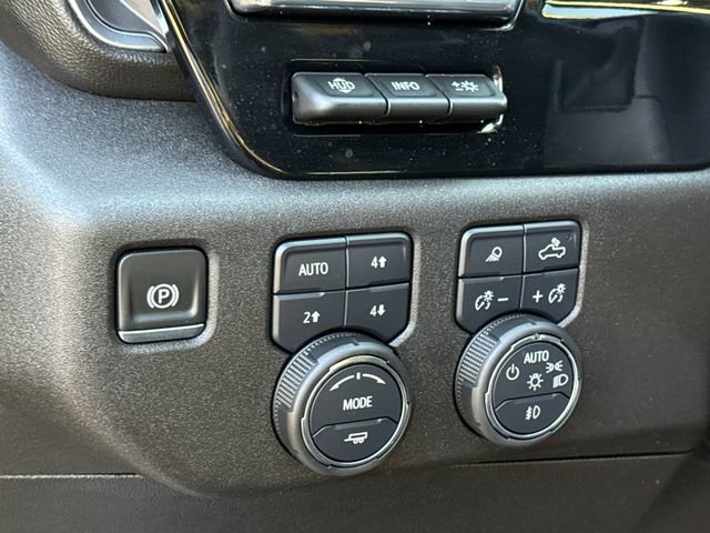 Used 2025 Chevrolet Silverado 1500 LTZ w/ Technology Package AWD/4WD image 21
