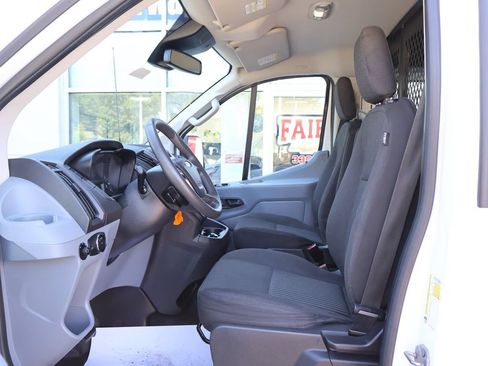Used 2017 Ford Transit 250 130 Low Roof w/ Exterior Upgrade Package RWD image 12