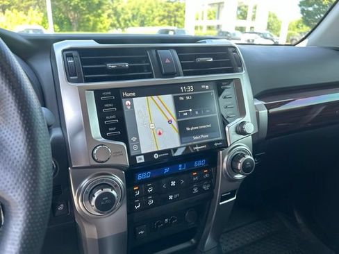 Used 2024 Toyota 4Runner Limited AWD/4WD image 23
