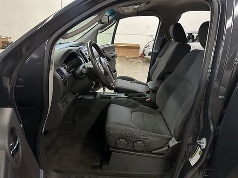 Used 2012 Nissan Xterra PRO-4X image 13