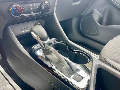 Used 2025 Buick Encore GX Preferred image 15