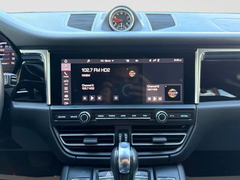 Used 2021 Porsche Macan AWD/4WD image 24