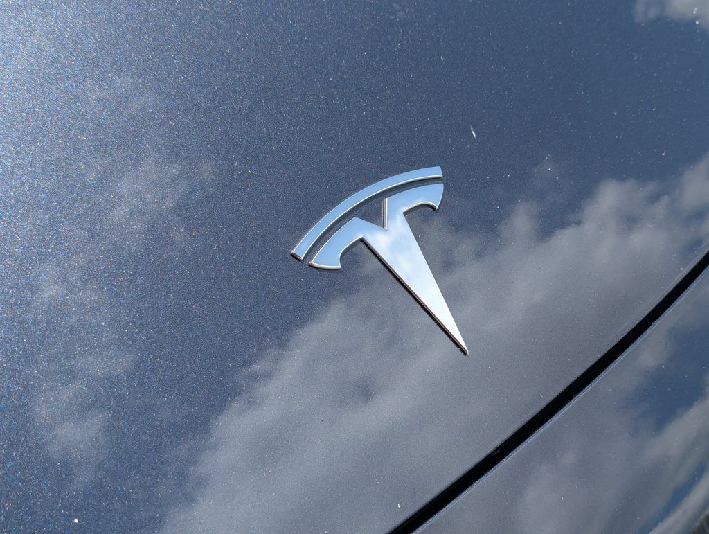 Used 2024 Tesla Model 3 Standard Range RWD image 10