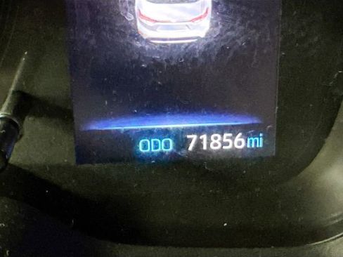 Used 2021 Toyota Corolla LE w/ Carpet Mat Package (TMS) FWD image 12