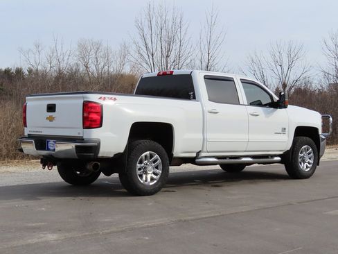 Used 2019 Chevrolet Silverado 2500 LT image 3