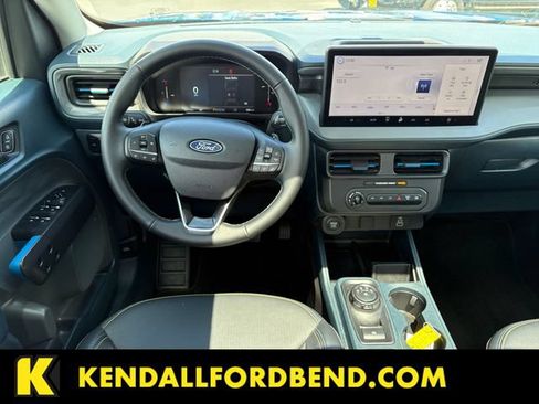 Used 2026 Ford Maverick Lobo AWD/4WD image 17