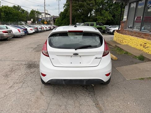 Used 2015 Ford Fiesta SE FWD image 4