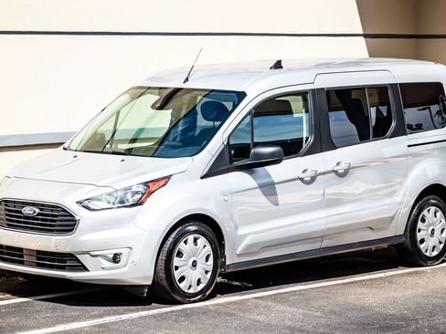 Used 2021 Ford Transit Connect XLT FWD image 1