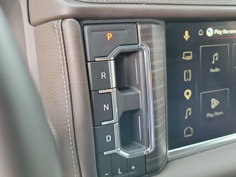 Used 2024 GMC Yukon Denali AWD/4WD image 30