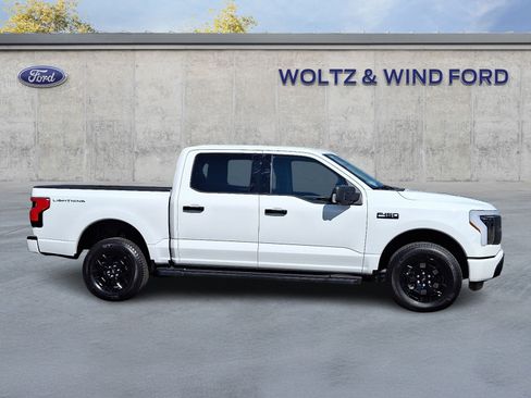 Used 2025 Ford F150 Lightning XLT AWD/4WD image 7