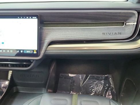 Used 2024 Rivian R1T Adventure image 37