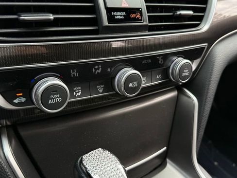 Used 2018 Honda Accord Sport image 23