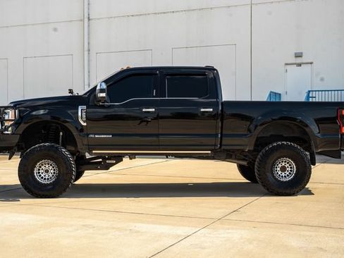 Used 2020 Ford F250 Platinum AWD/4WD image 9