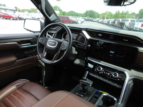 Certified 2023 GMC Sierra 1500 Denali Ultimate AWD/4WD image 28