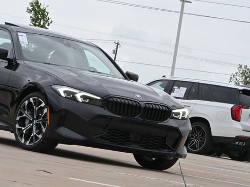 New 2026 BMW 330i xDrive Sedan w/ M Sport Package image 34