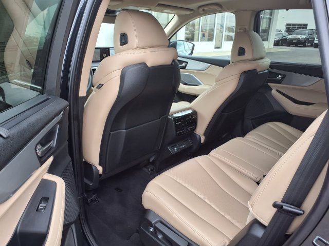 Used 2024 Acura MDX w/ Technology Package FWD image 18