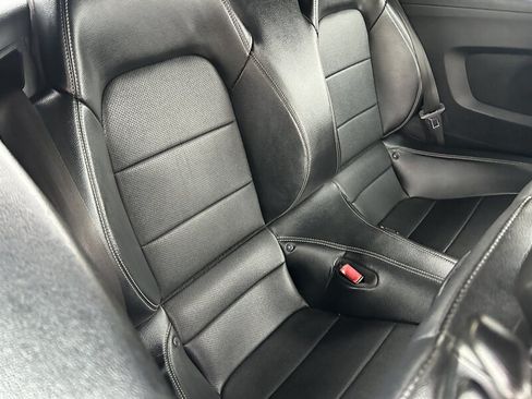 Used 2018 Ford Mustang Premium RWD image 11