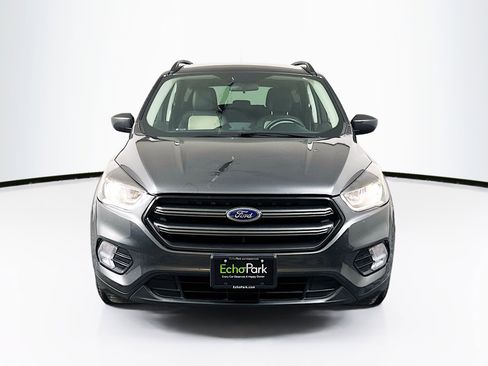 Used 2019 Ford Escape SEL image 2