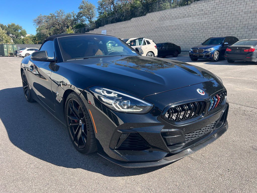 Used 2022 BMW Z4 M40i w/ Premium Package RWD image 2