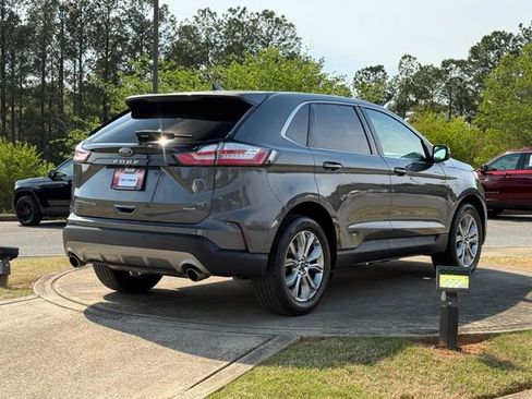 Used 2024 Ford Edge Titanium image 7