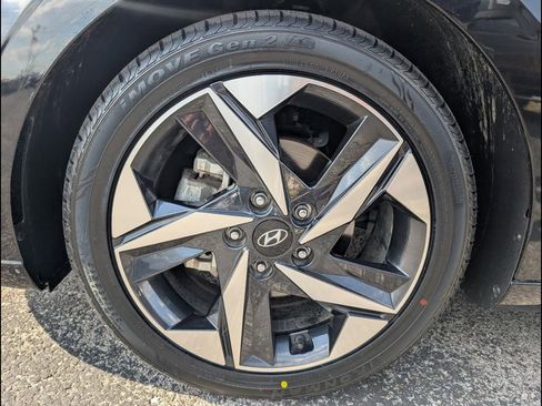 Used 2023 Hyundai Elantra SEL w/ Convenience Package image 23