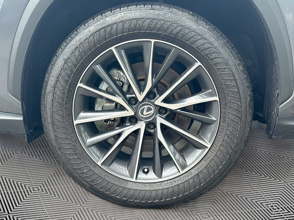 Used 2024 Lexus NX 250 FWD w/ Towing Package (2000 Lbs) image 31