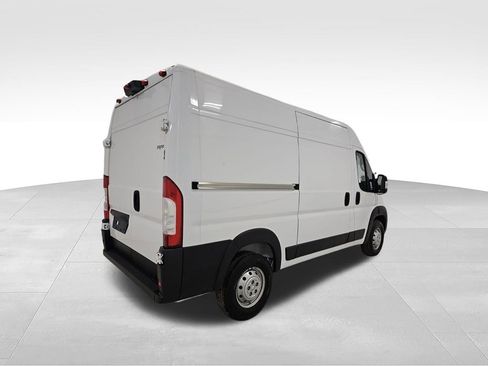 Used 2023 RAM ProMaster 2500 w/ Convenience Group FWD image 11
