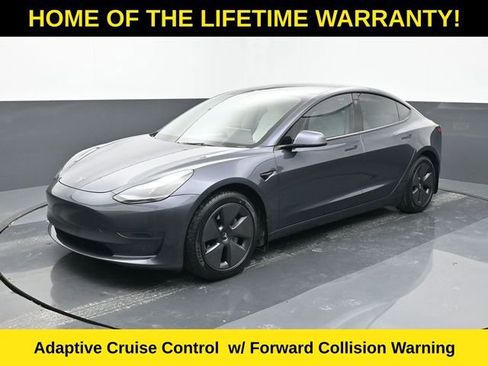 Used 2023 Tesla Model 3 Standard Range image 10
