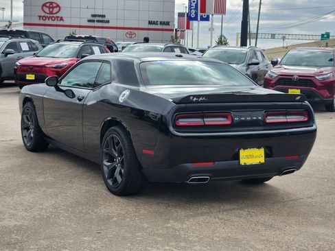 Used 2022 Dodge Challenger GT image 7