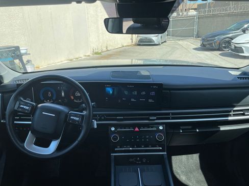 Used 2025 Hyundai Santa Fe SEL image 35