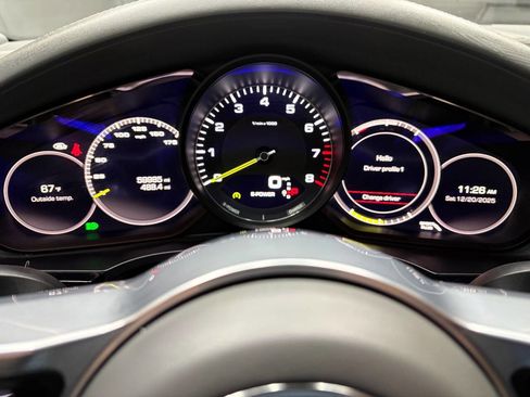 Used 2021 Porsche Cayenne E-Hybrid Coupe image 23