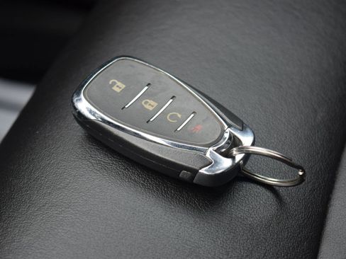 Used 2017 Chevrolet Trax Premier image 40